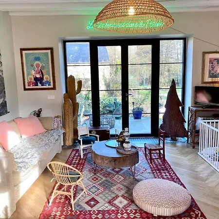 Holiday home Belle Maison De Famille Perche Avec Piscine Planches