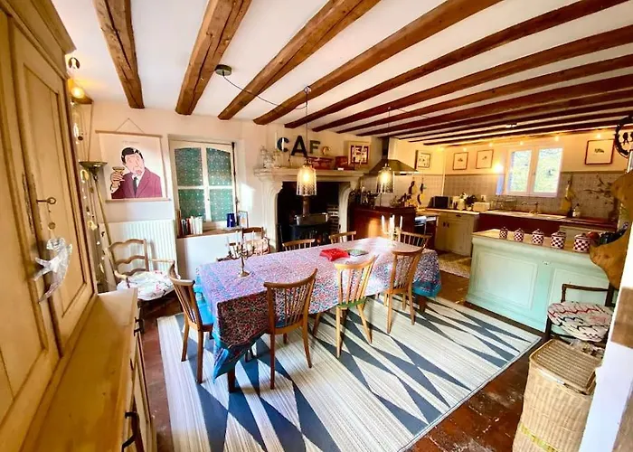 Сasa de vacaciones Belle Maison De Famille Perche Avec Piscine